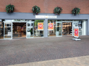 Mijlpaal Ontwaken levenslang Schuurman Schoenen – Mercuriuscentrum | Stijlvol shoppen in Assen